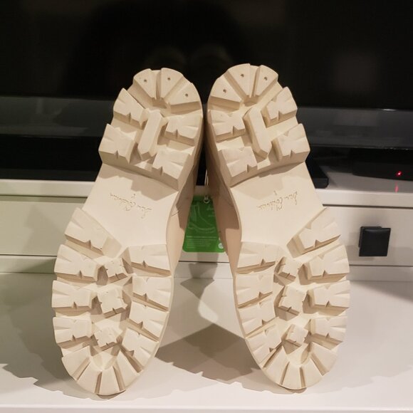 NWT: Sam Edelman Genia Leather Chelsea Boots  Size 8 - Picture 6 of 6